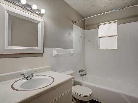 2nd image of 714 Old Martindale Rd