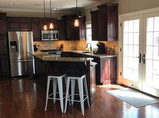 2218 Quail Ct, Eudora, KS 66025