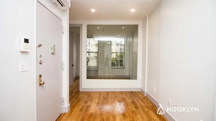 Rented by Nooklyn NYC LLC | media 50