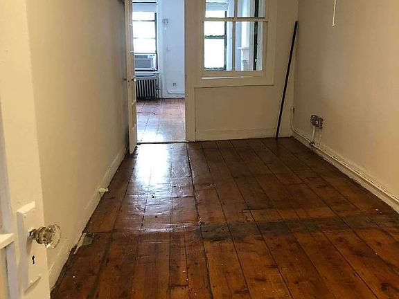 3rd image of 286 E 10th St #3E