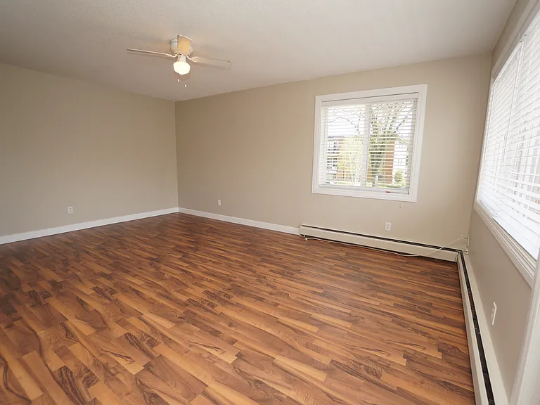 10812 115th St NW — Photo 5