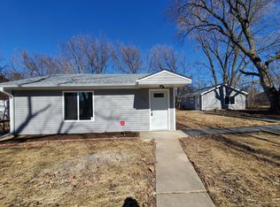 225 Connor Ave, Lockport, IL 60441