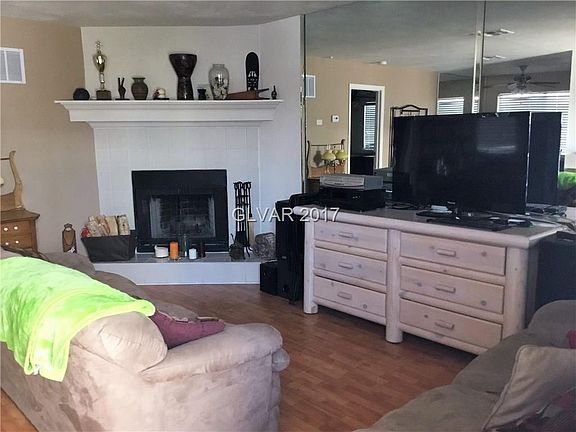3rd image of 5841 Medallion Dr Unit 103