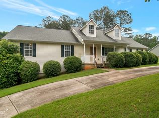 134 Old Stonewall Dr, Locust Grove, GA 30248