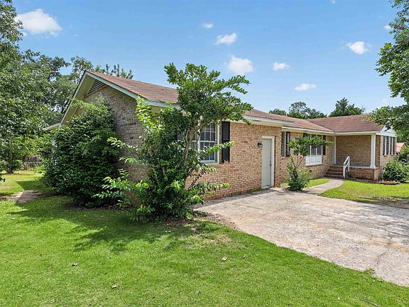3rd image of 7821 Folly Ct