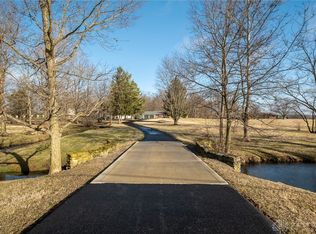 7655 Horseshoe Bend Rd, Ludlow Falls, OH 45339