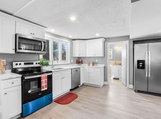 469 Middleboro Ave, Taunton, MA 02780