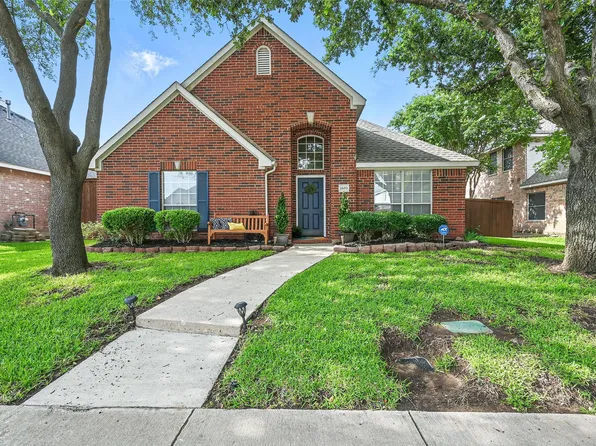 1693 Castle Rock Dr, Lewisville, TX 75077