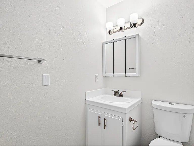 730 Magnolia Avenue — Photo 14
