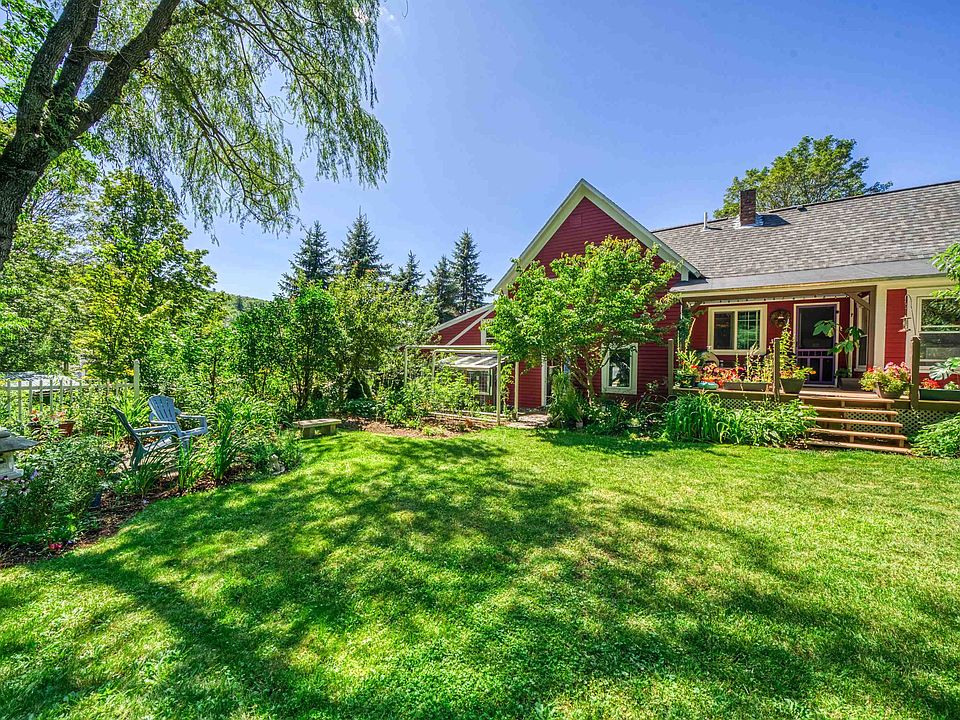8 School Street, Sunapee, NH 03782 Zillow