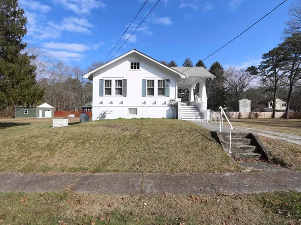 413 W Emerick Ave, Egg Harbor City, NJ 08215