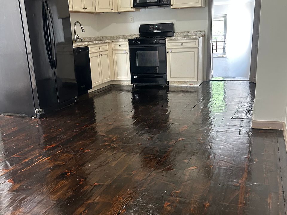 1st image of 80 Linden Ave