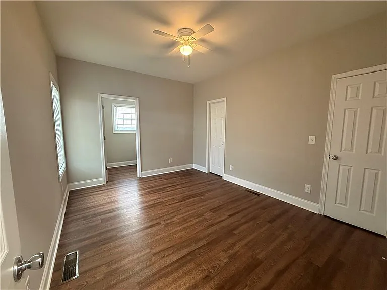 618 Liberty St — Photo 5