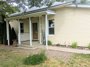 460 7th St, Imbler, OR 97841