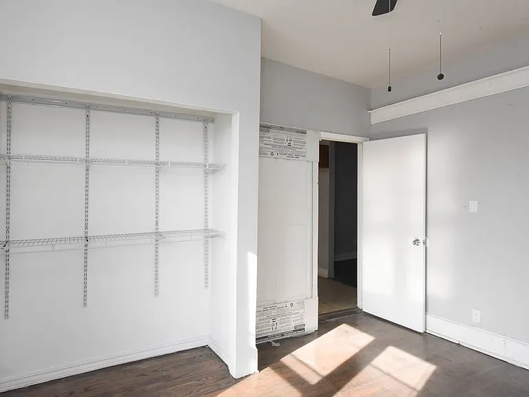 1251 W Rosemont Ave #4 — Photo 16