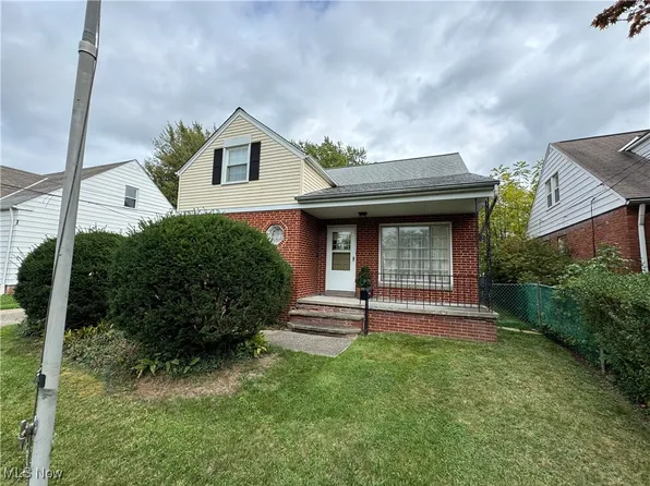 32812 Lake Shore Blvd, Eastlake, OH 44095