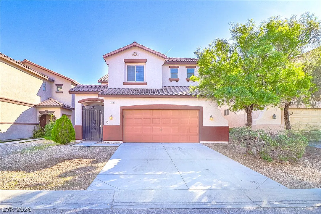 4 bed, 3.0 bath, 2775 sqft, $2,450 — Photo 1
