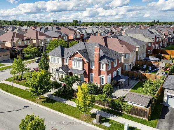 68 Hartwell Rd, Halton Hills, ON L7G 0H8