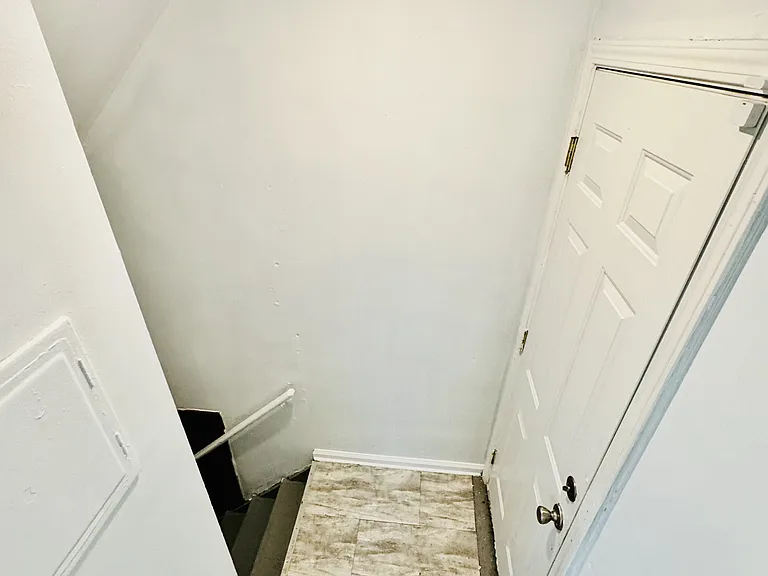 15692 Manning St — Photo 15