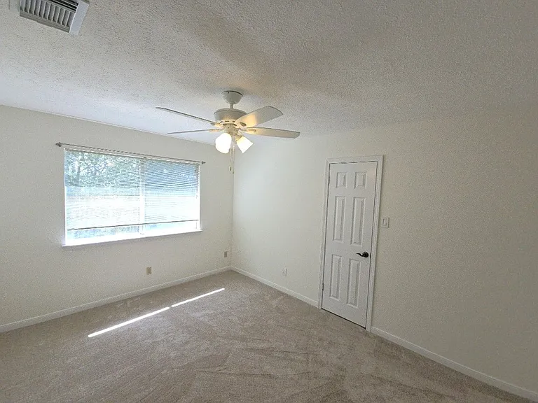 2502 Fairwind Dr — Photo 9