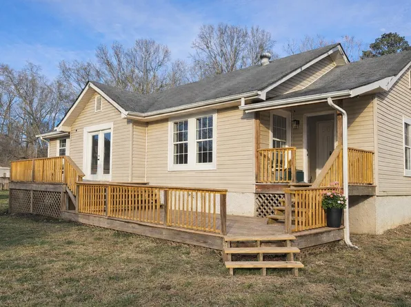 558 Carrol Dr, Ringgold, GA 30736