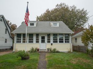 14 Springdale St, Milford, CT 06460