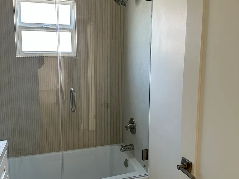 215 Sinclair Ave #215 — Photo 17