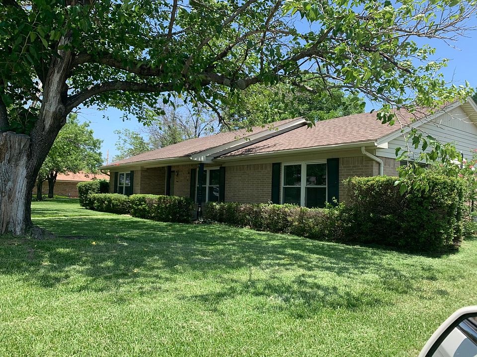 1st image of 103 Royal Oaks Dr