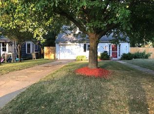 556 N Twyckenham Dr, South Bend, IN 46617