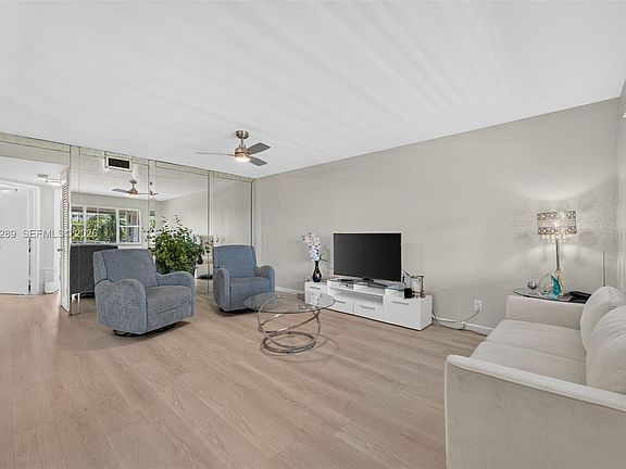 4th image of 300 Layne Blvd APT 303