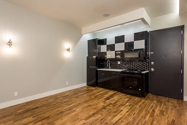 Rented by Nooklyn NYC LLC | media 2