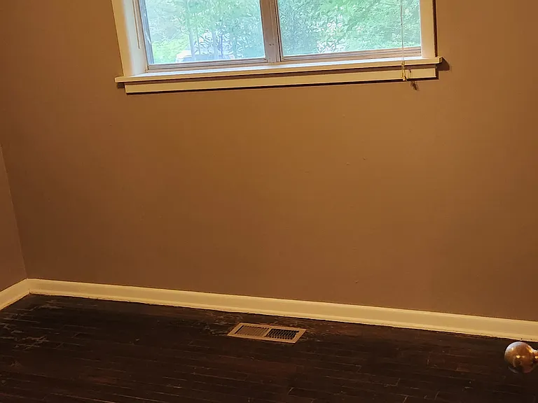 2324 W Hatfield St — Photo 10