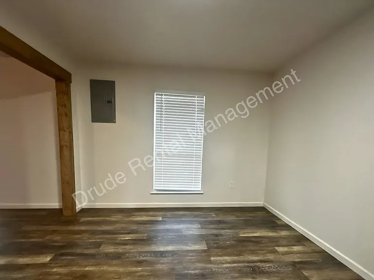24473 Marie Ct — Photo 8