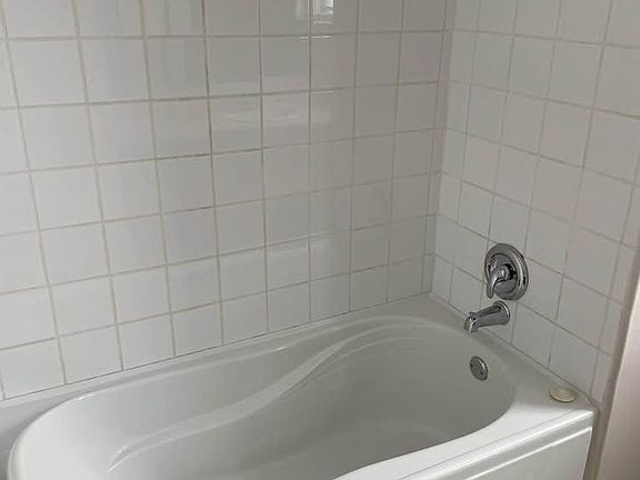 4th image of 23.5 Chestnut St #2