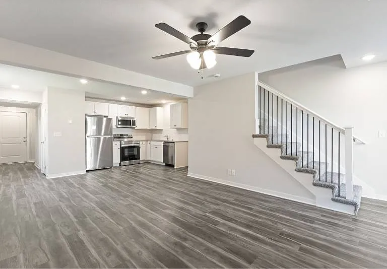 Oak Woods Townhomes — Photo 98