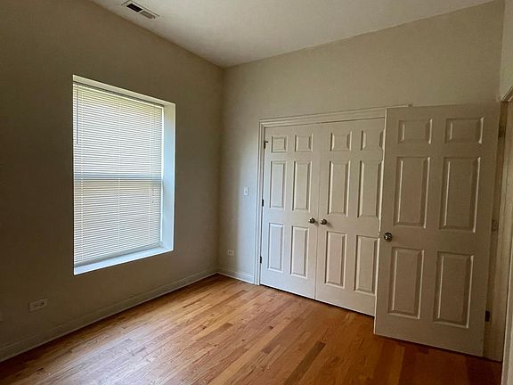2nd image of 3328 W Adams St #1W