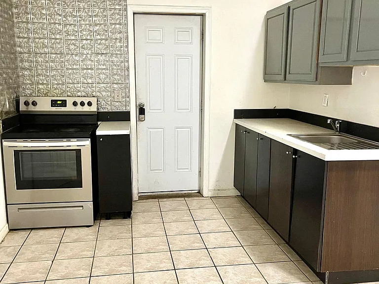 221 Geneva St #1 — Photo 1
