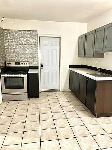 221 Geneva St #1 Photo 1