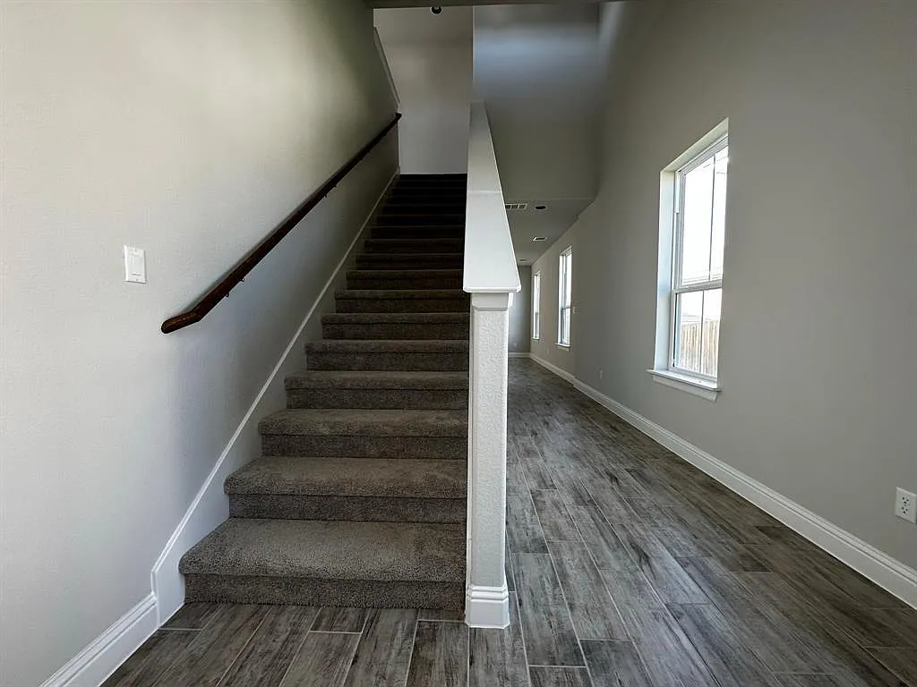 Building Photo - 109 Riverhill Dr