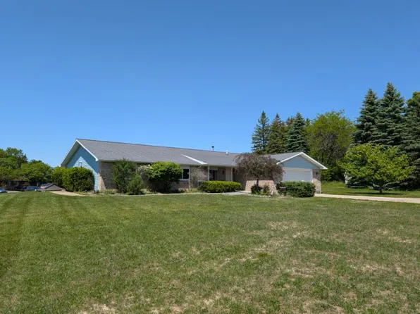 6237 Virginia St, Cass City, MI 48726