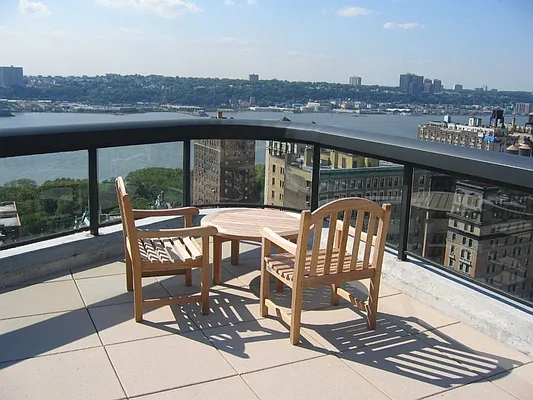 Sold by Corcoran | media 16