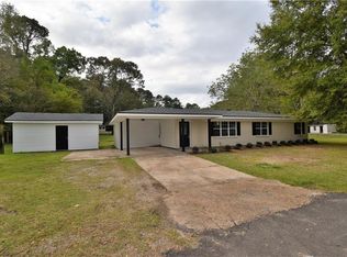 5204 Connie Dr, Pineville, LA 71405