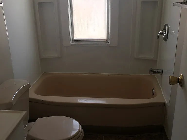 368 Roosevelt Ave #6-7 — Photo 17