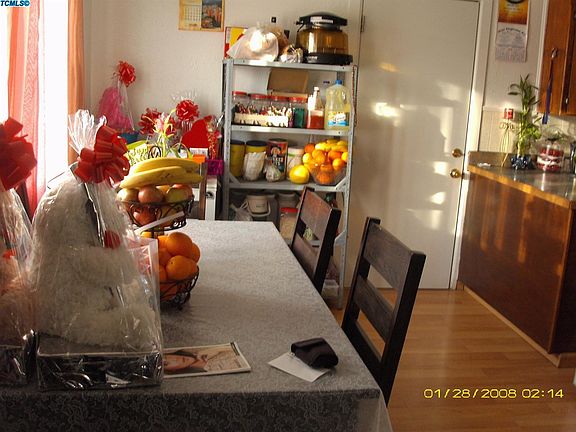 4th image of 4327 W Tulare Ave