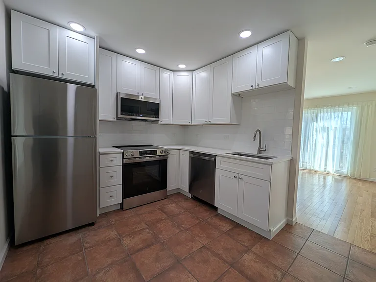 55B S Main St — Photo 2