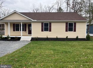 32 Placid Rd, Colonial Beach, VA 22443