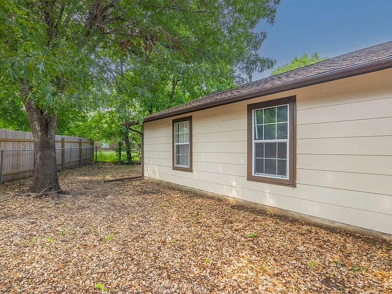 2520 Bitter Creek Dr — Photo 24