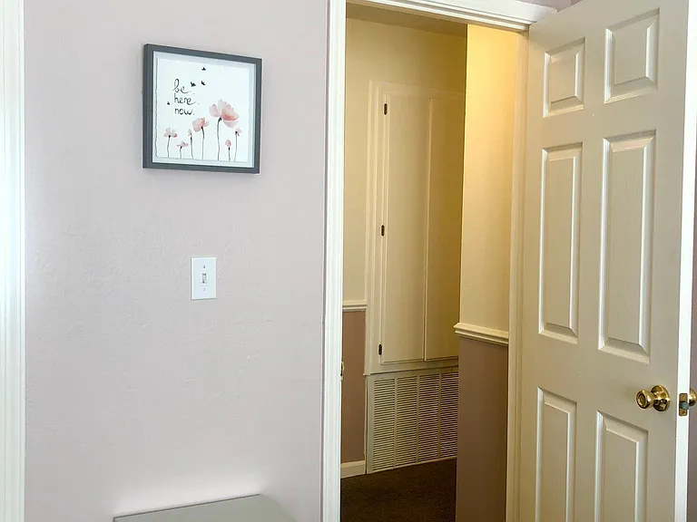 3310 Stratford Ave — Photo 26
