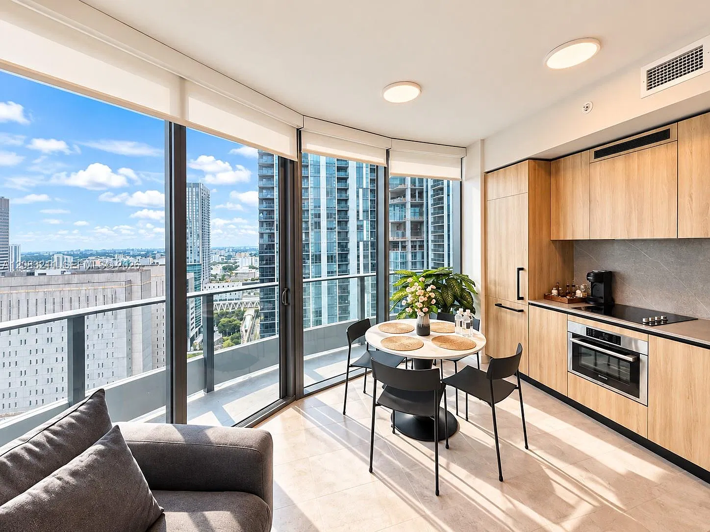 1 bed, 1.0 bath, 489 sqft, $4,250 — Photo 4