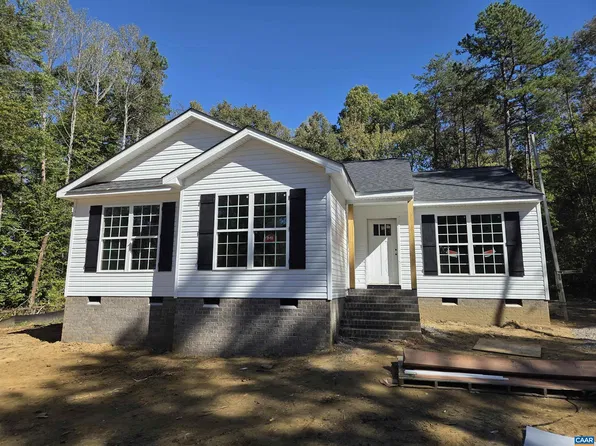 520 Dixie Holw, Louisa, VA 23093